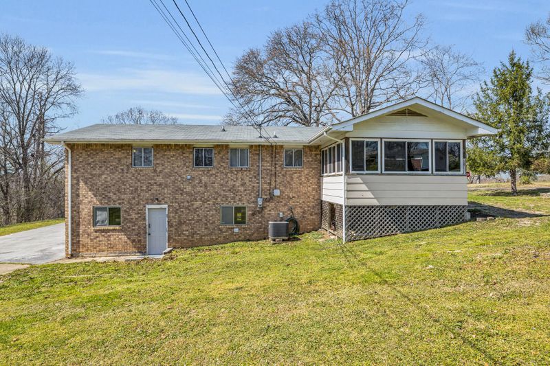 44 Crabtree Rd, Rossville, GA 30741