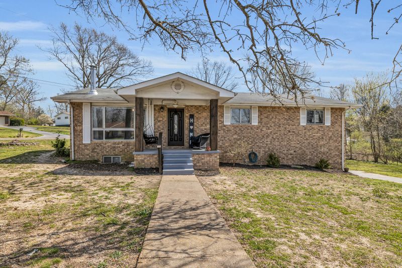 44 Crabtree Rd, Rossville, GA 30741