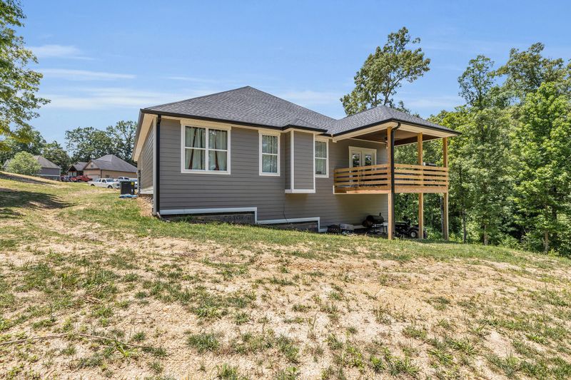 526 Sentry Oaks Dr, Chickamauga, GA 30707