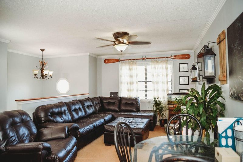 106 Madaris Ln, Chickamauga, GA 30707