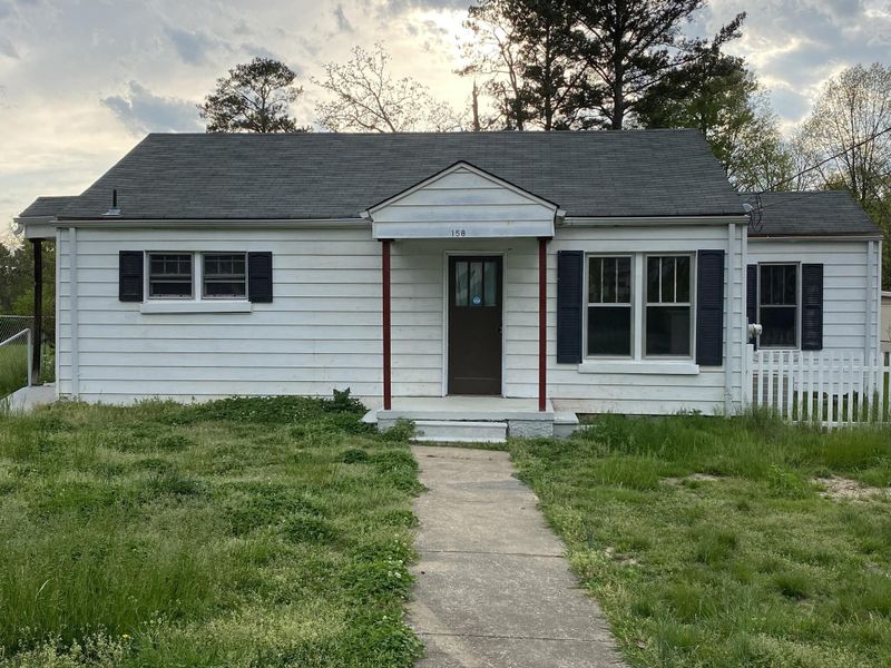 158 Hollywood Dr, Rossville, GA 30741