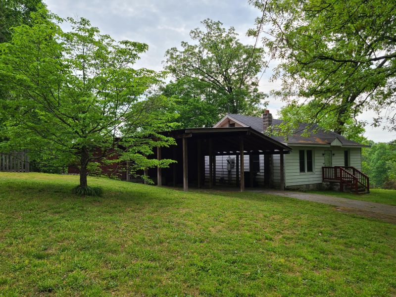 196 Blanche St, Rossville, GA 30741