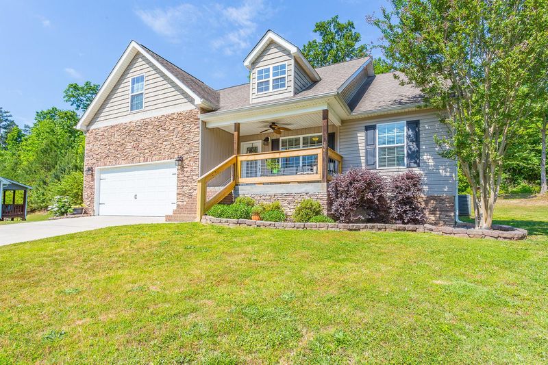 417 Southern Dr, Ringgold, GA 30736