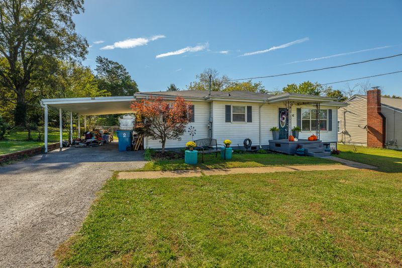 6 Polk Cir, Fort Oglethorpe, GA 30742