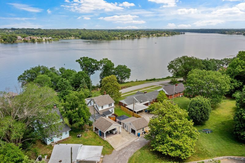 1406 Riverside Rd, Old Hickory, TN 37138