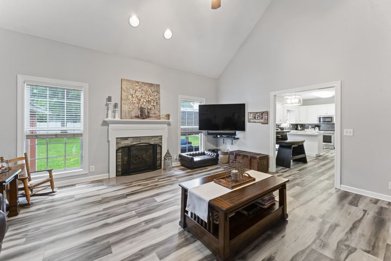 7013 Vineyard Ln, Smyrna, TN 37167