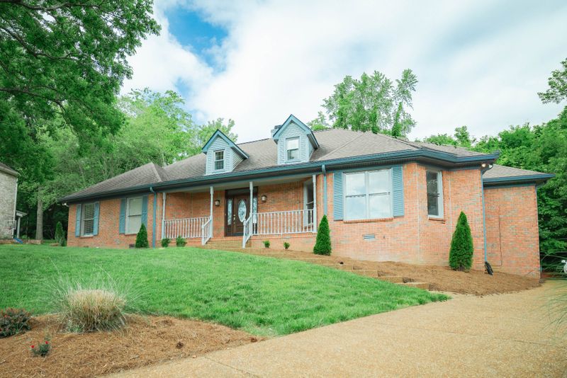 9401 Shady Vale Ct, Brentwood, TN 37027