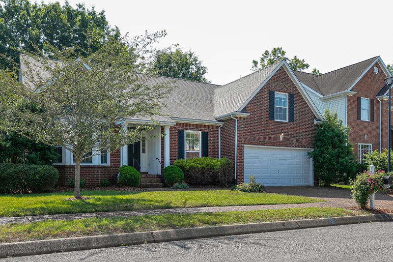 320 Cannonade Cir, Franklin, TN 37069