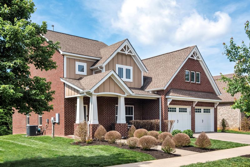 152 Dayflower Dr, Hendersonville, TN 37075