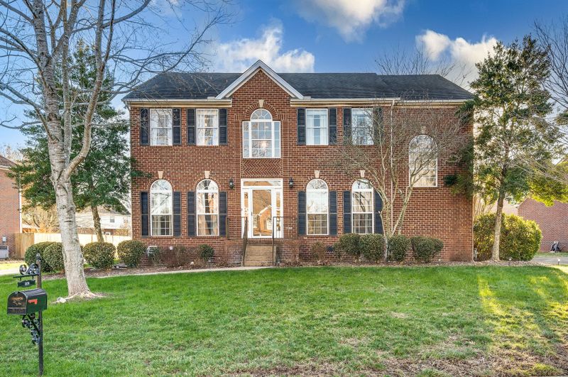 5020 Traceway Dr, Nashville, TN 37221