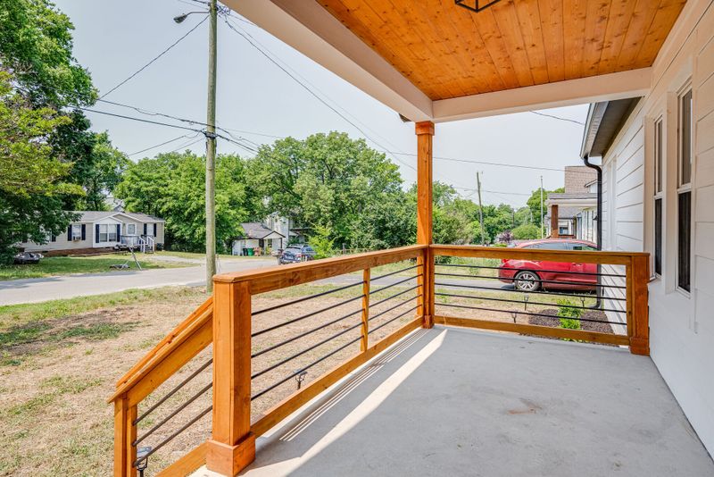 325 Edwin St, Nashville, TN 37207