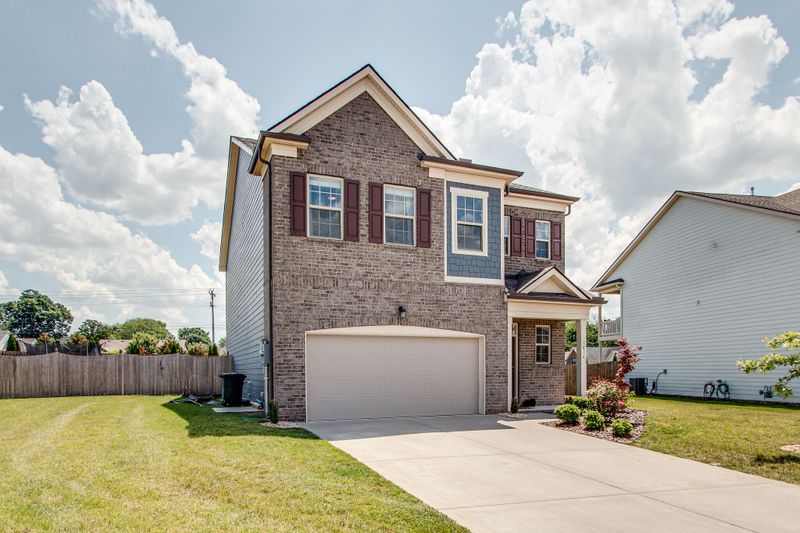 1016 Lonergan Cir, Spring Hill, TN 37174