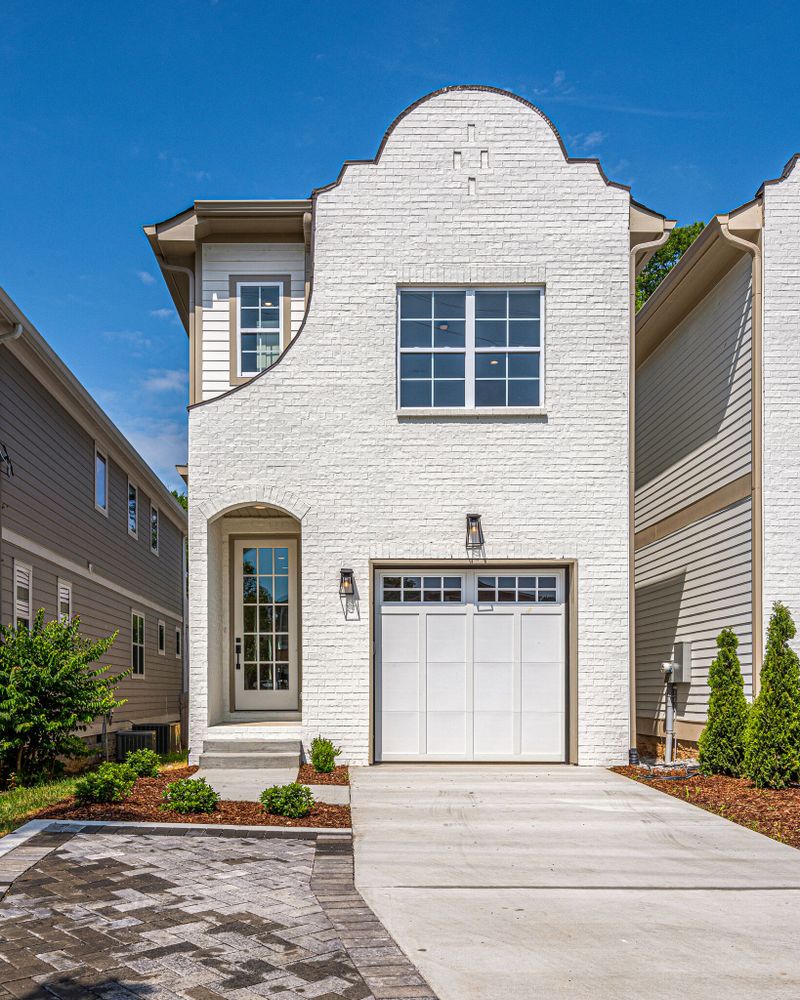 511A Eastboro Dr, Nashville, TN 37209