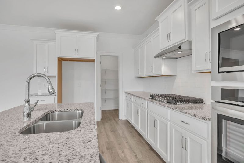 305 Casita Dr, La Vergne, TN 37086