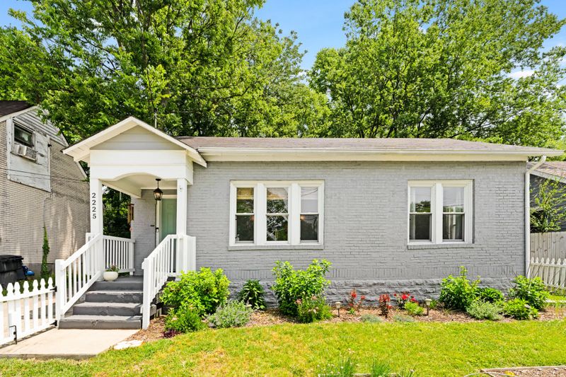 2225 Scott Ave, Nashville, TN 37216