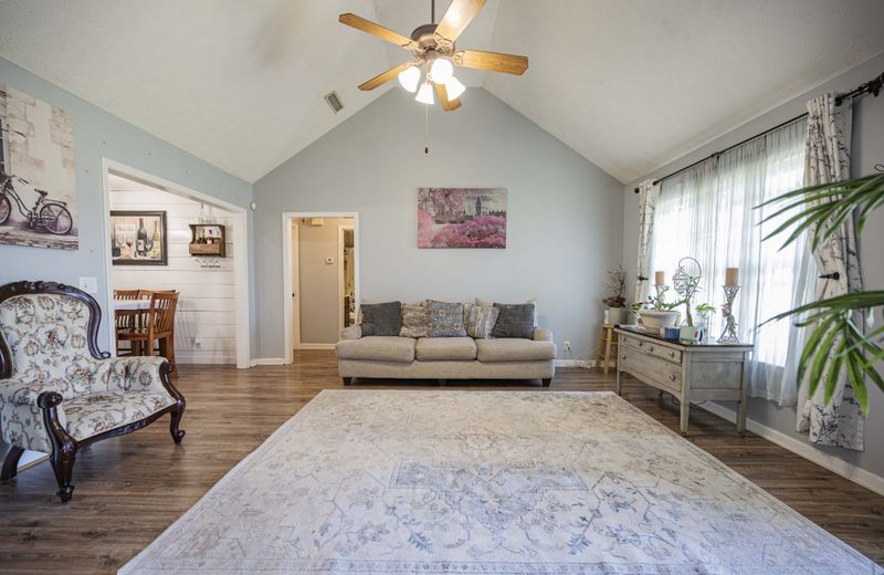 126 Ziffell Dr, Murfreesboro, TN 37128