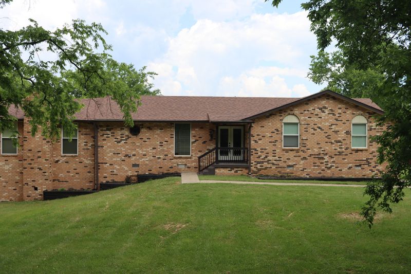 4108 Kings Ln, Nashville, TN 37218