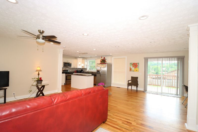 4108 Kings Ln, Nashville, TN 37218