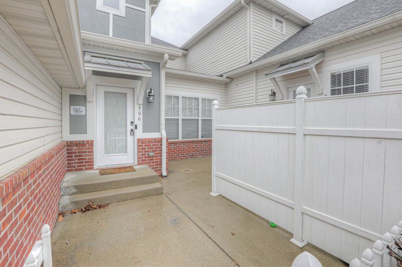 906 Bracken Trl, Nashville, TN 37214