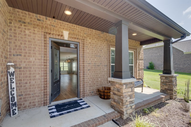 1104 Proud Eagle Dr, Eagleville, TN 37060