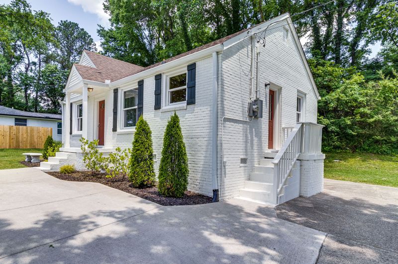 3132 Ironwood Dr, Nashville, TN 37214