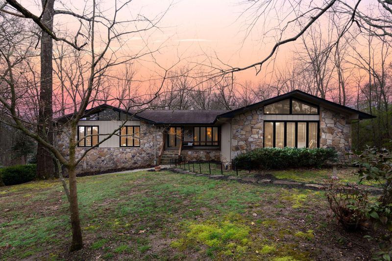 207 Redwood Rd, Dalton, GA 30721