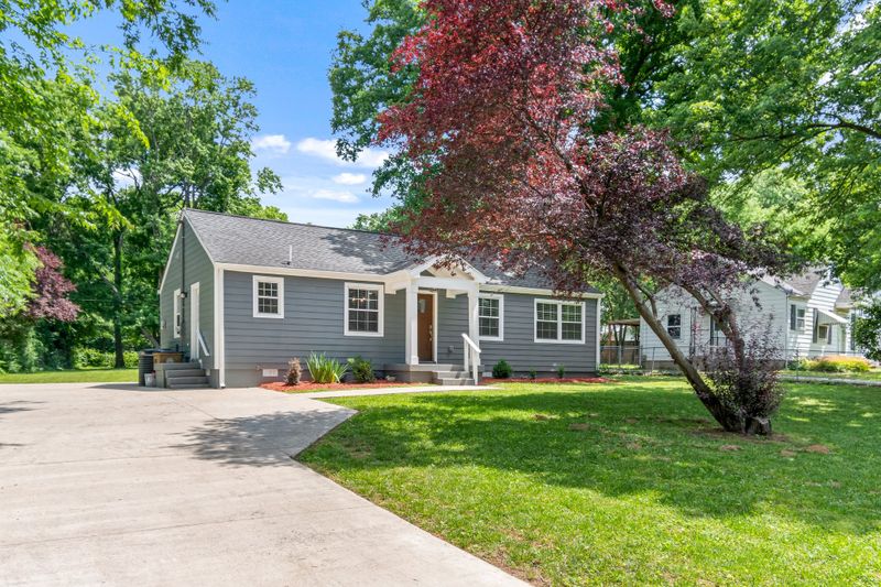 884 Kipling Dr, Nashville, TN 37217