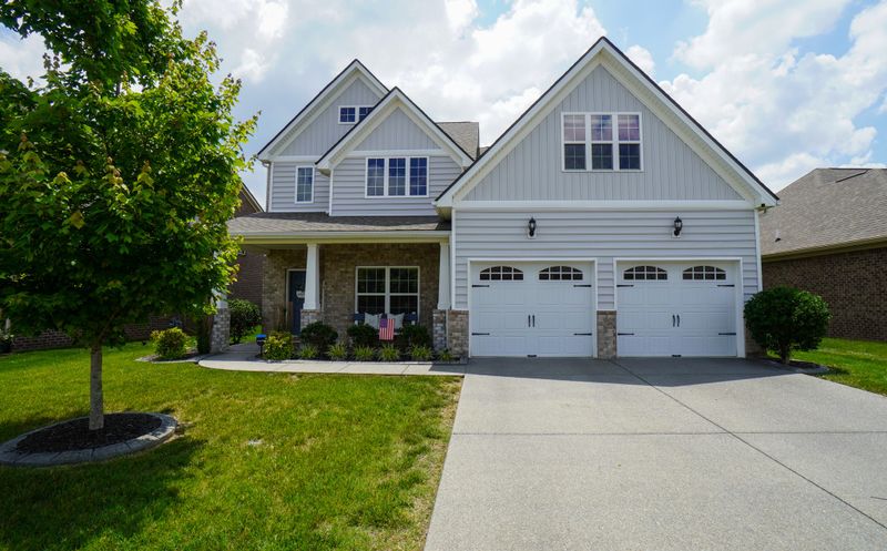 709 Pebble Creek Ln, Lebanon, TN 37090