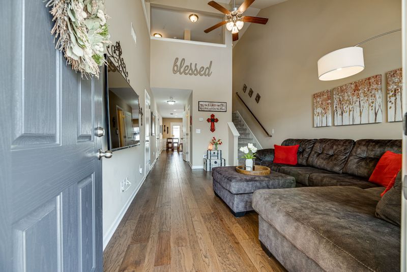 4046 Commons Dr, Spring Hill, TN 37174
