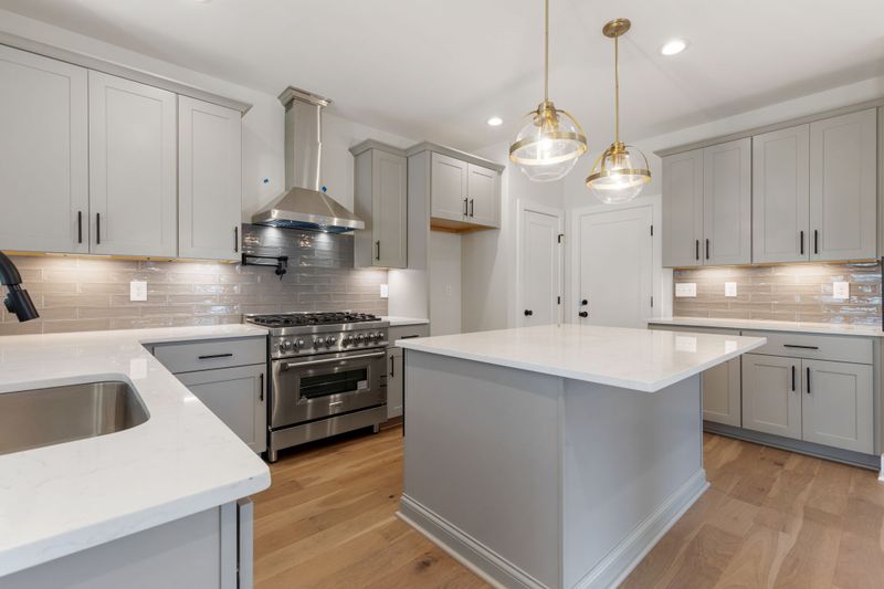 521A American Rd, Nashville, TN 37209