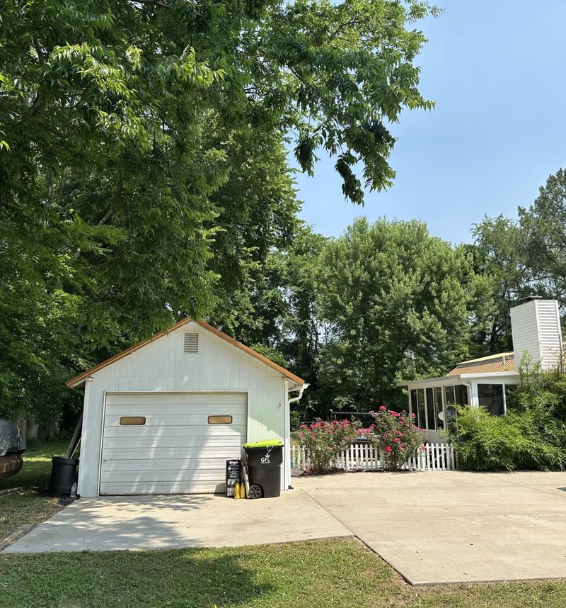 501 Summerfield Dr, Smyrna, TN 37167