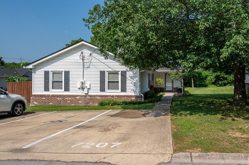 7207 Sheffield Sq, Nashville, TN 37221