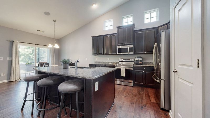 1513 Brockton Ln, Nashville, TN 37221