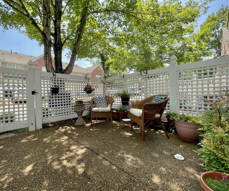 304 Hanley Ln, Franklin, TN 37069