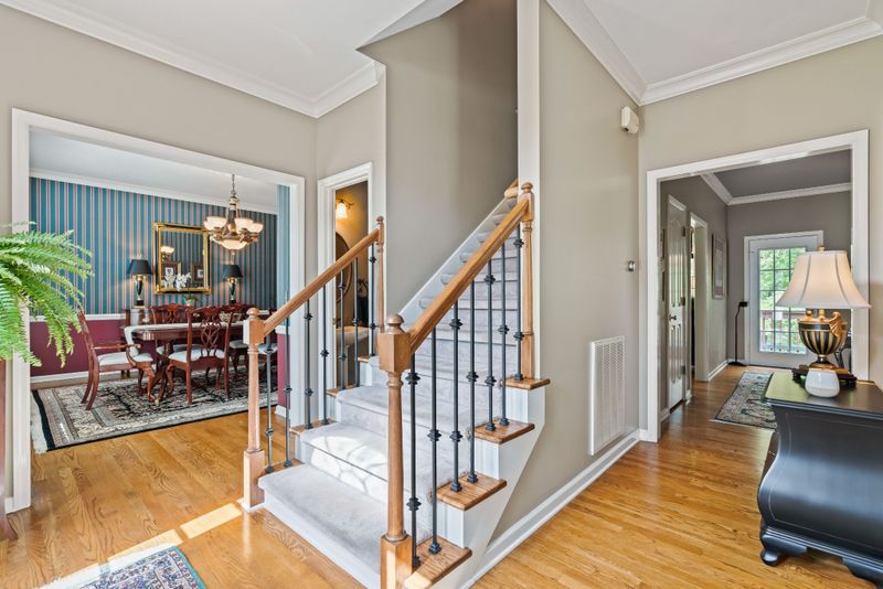 5320 Heatherwood Dr, Brentwood, TN 37027