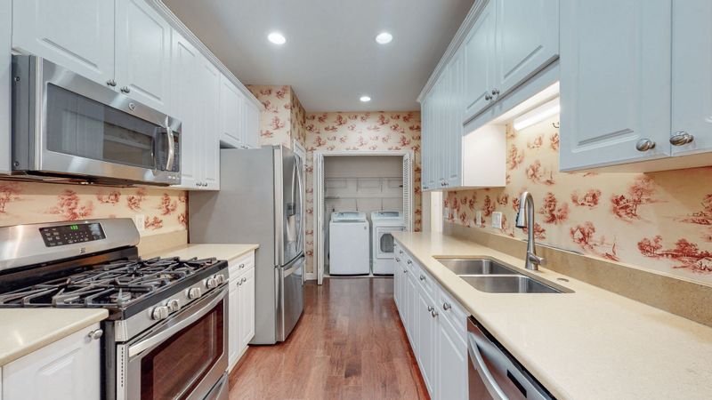 9216 Sawyer Brown Rd, Nashville, TN 37221