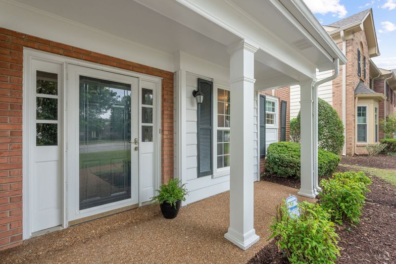 8955 Sawyer Brown Rd, Nashville, TN 37221