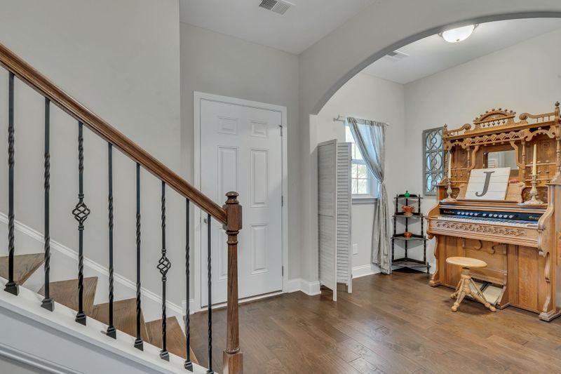 1037 Alexandria Way, Lebanon, TN 37087