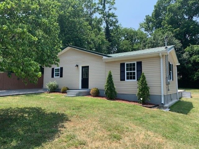 6613 Lions Club Rd, College Grove, TN 37046