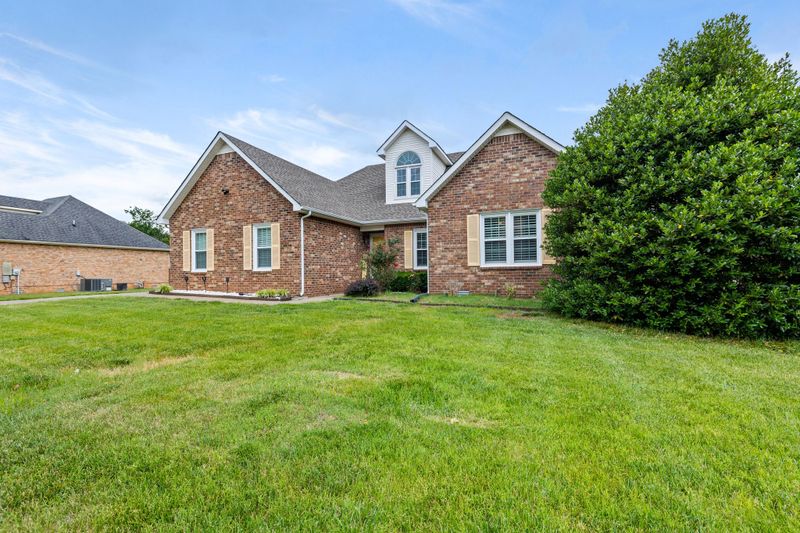 1834 Bridget Dr, Murfreesboro, TN 37129
