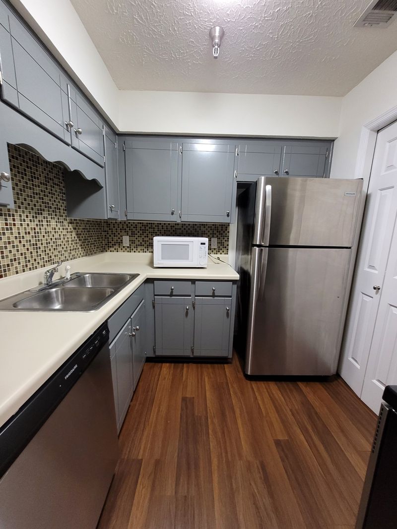 1808 State St #105, Nashville, TN 37203