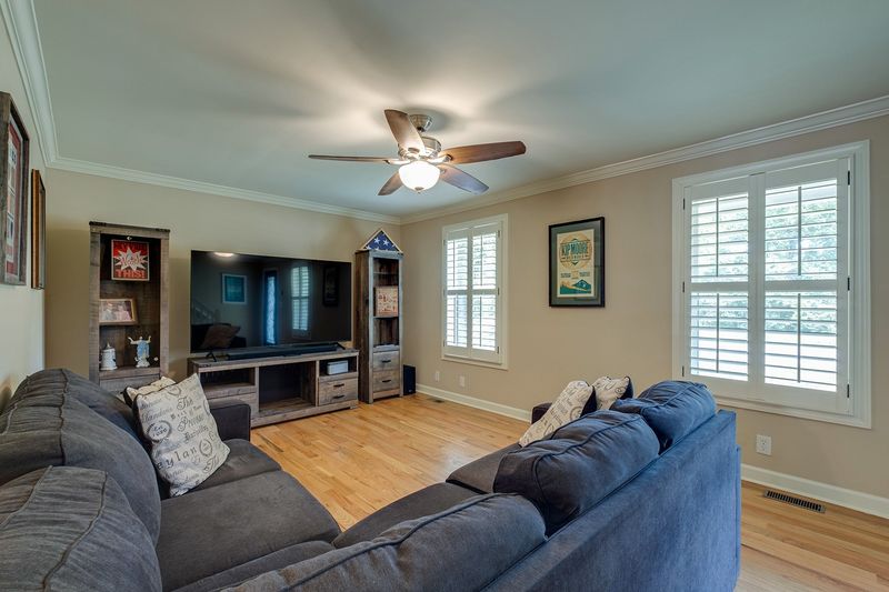 2433 Glenrose Ave, Nashville, TN 37210