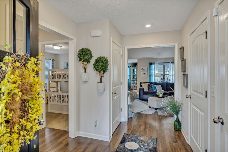 2114 Oak Dr, Murfreesboro, TN 37128