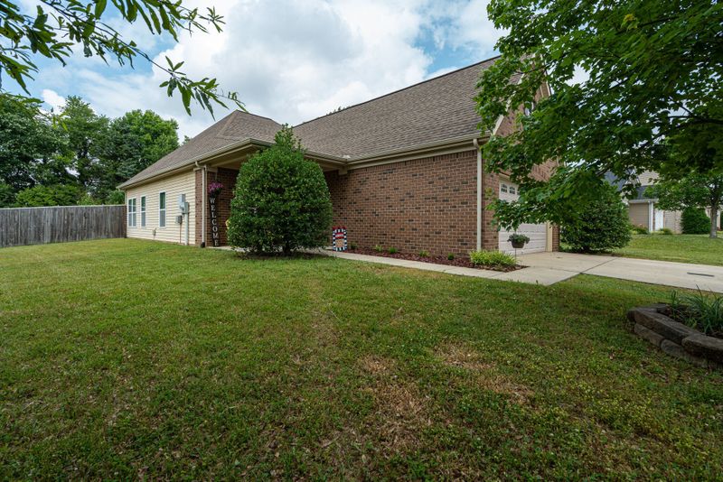 107 Pierre Pl, White House, TN 37188