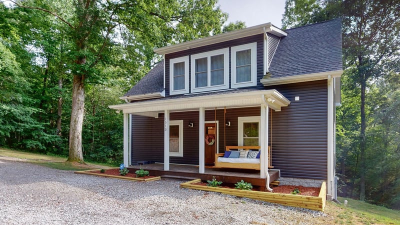 1513 Petty Rd, White Bluff, TN 37187