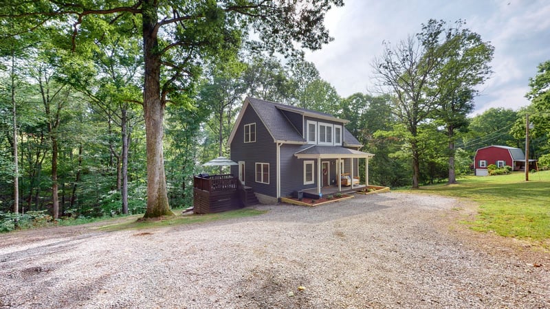 1513 Petty Rd, White Bluff, TN 37187