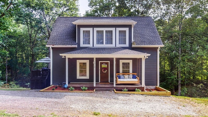 1513 Petty Rd, White Bluff, TN 37187