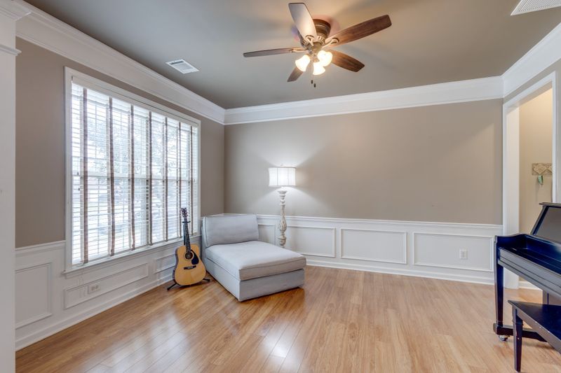 1008 Simmons Ln, Franklin, TN 37069