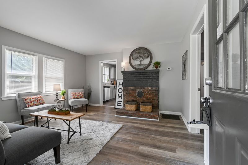 1058 Zophi St, Nashville, TN 37216