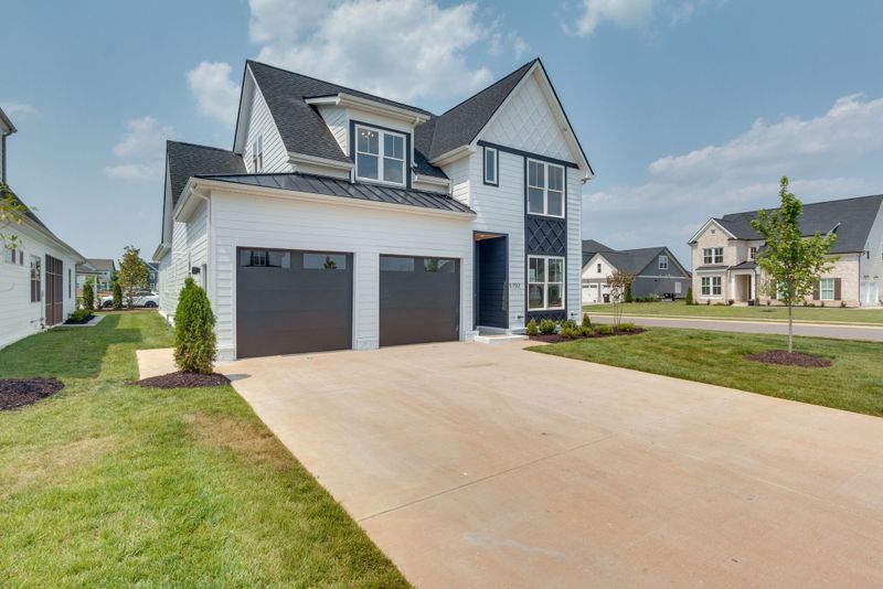 5702 Willoughby Way, Murfreesboro, TN 37129